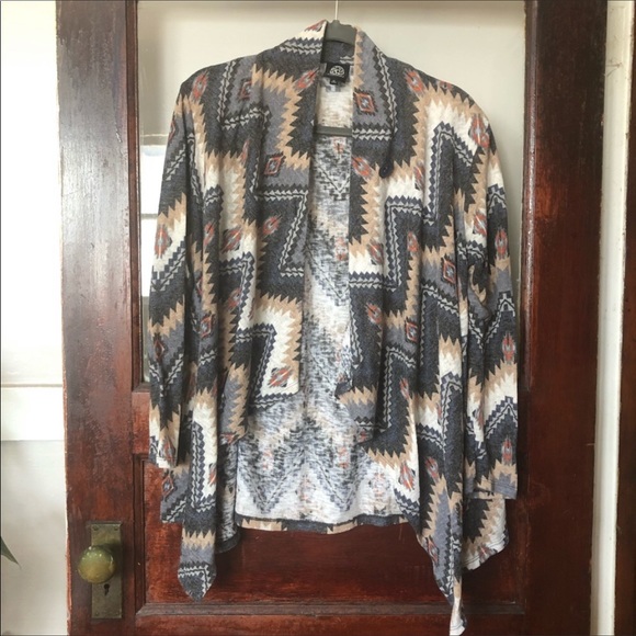 Bobeau Plus Size Aztec Tribal Global Ikat Print Cardigan (Nordstrom Brand) 1X - Picture 4 of 10